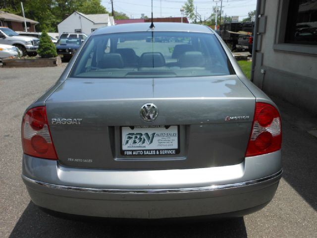 Volkswagen Passat 2004 photo 3