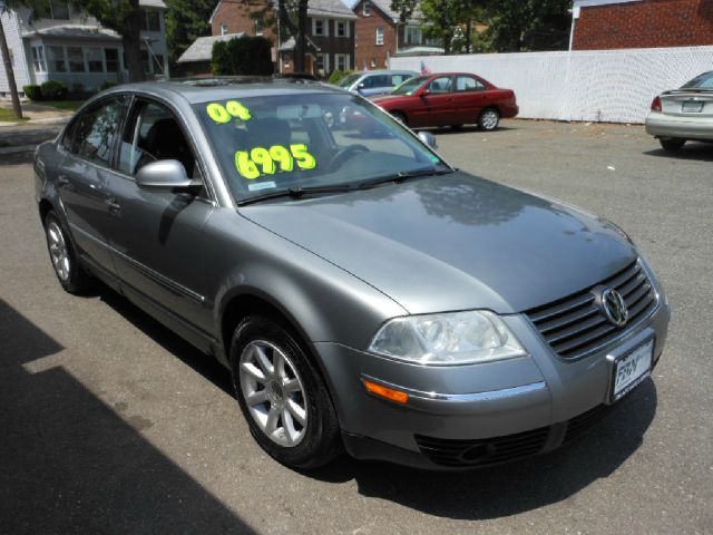 Volkswagen Passat 2004 photo 4