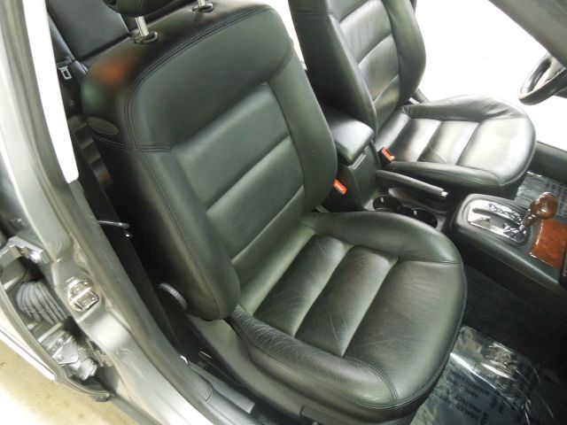 Volkswagen Passat 2004 photo 14