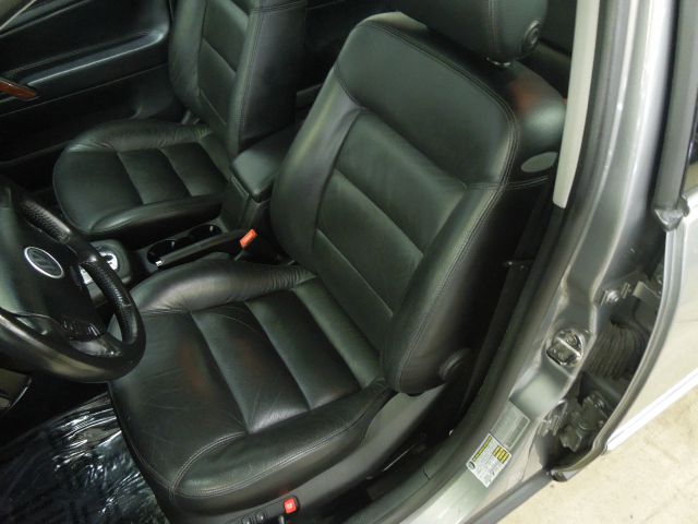 Volkswagen Passat 2004 photo 25