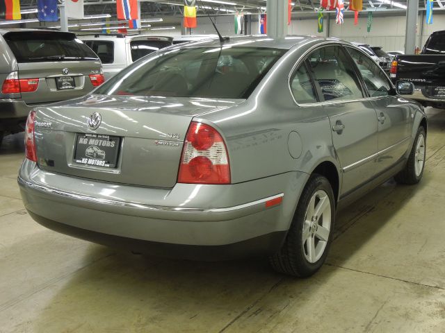 Volkswagen Passat 2004 photo 3