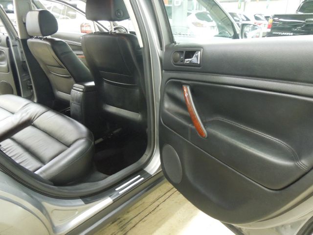 Volkswagen Passat 2004 photo 5