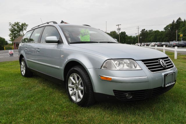 Volkswagen Passat 2004 photo 2