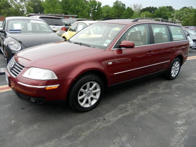 Volkswagen Passat 2004 photo 1