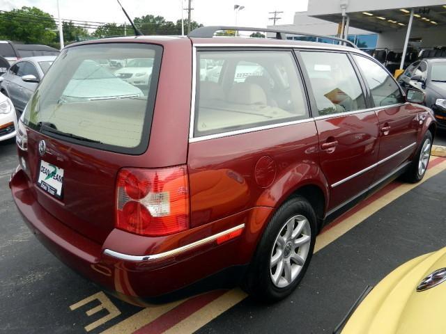 Volkswagen Passat 2004 photo 3