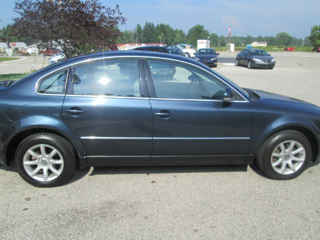 Volkswagen Passat 2004 photo 3