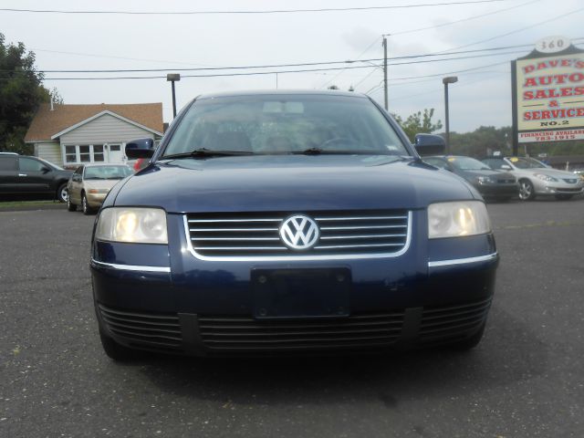 Volkswagen Passat 2004 photo 2