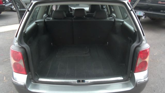 Volkswagen Passat 2004 photo 3