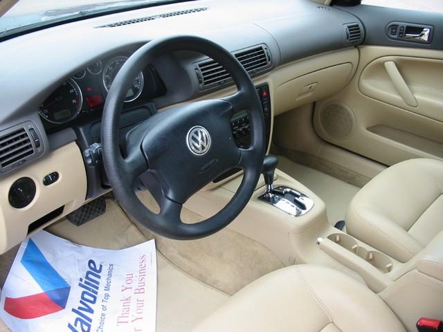 Volkswagen Passat 2004 photo 4