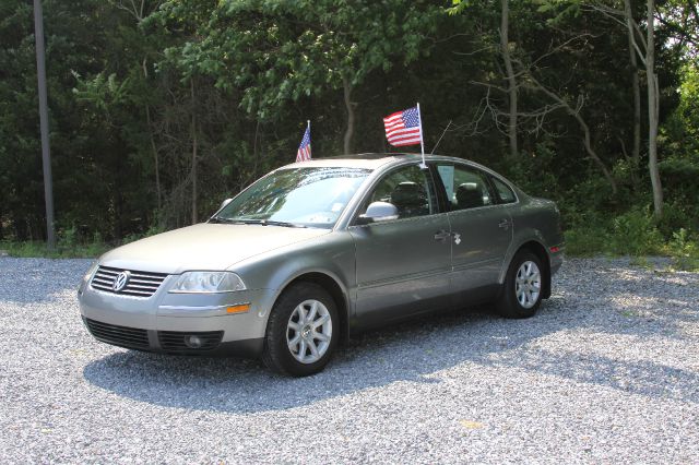 Volkswagen Passat 2004 photo 4