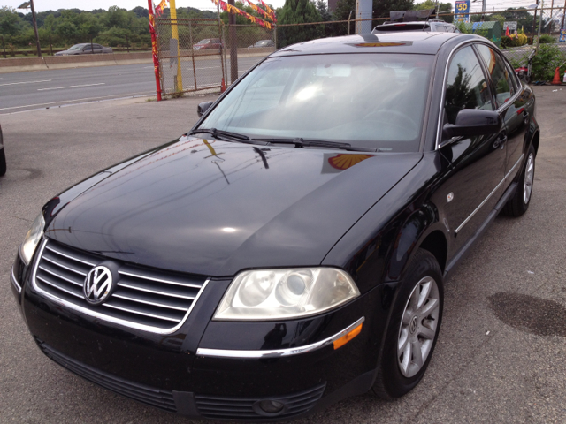 Volkswagen Passat 2004 photo 4