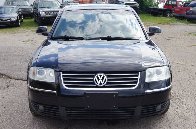 Volkswagen Passat 2004 photo 22