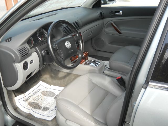 Volkswagen Passat 2004 photo 4