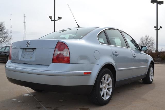 Volkswagen Passat 2004 photo 2