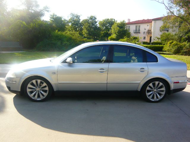 Volkswagen Passat 2004 photo 3