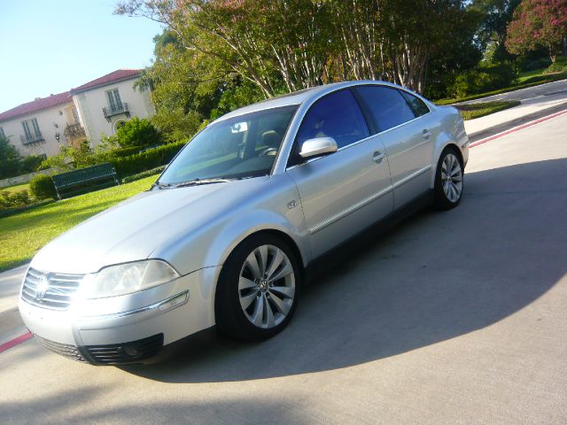 Volkswagen Passat 2004 photo 4