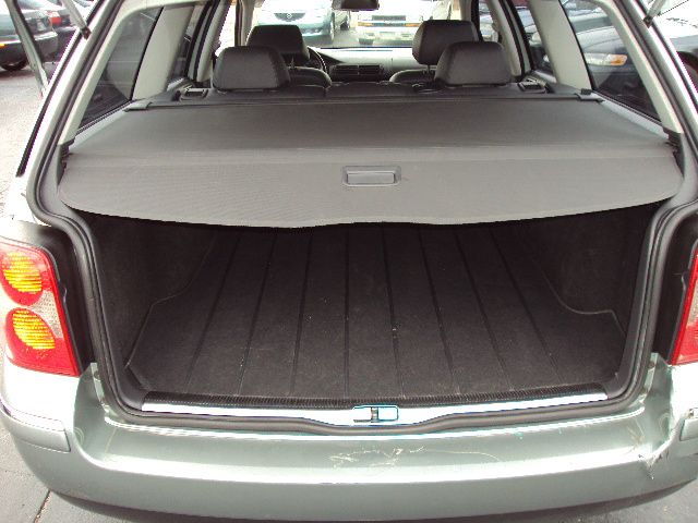 Volkswagen Passat 2004 photo 2