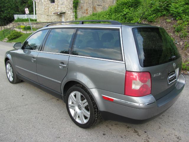 Volkswagen Passat 2005 photo 4