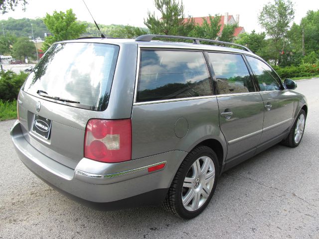 Volkswagen Passat 2005 photo 5