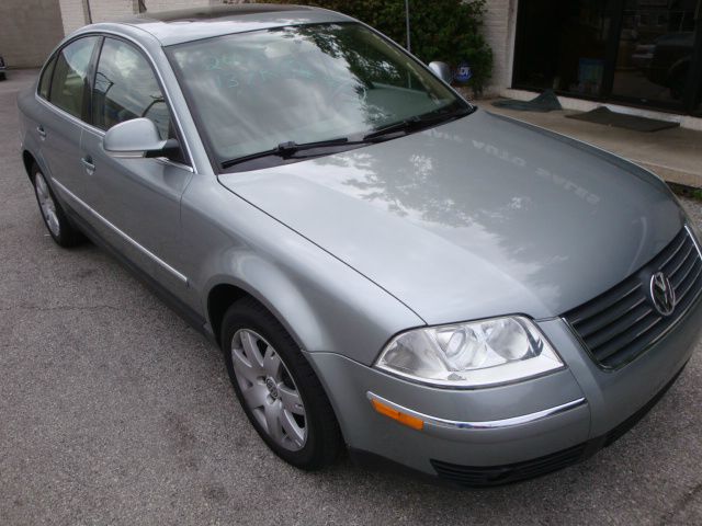 Volkswagen Passat 2005 photo 18