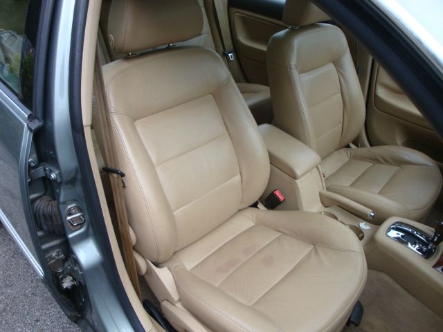 Volkswagen Passat 2005 photo 2