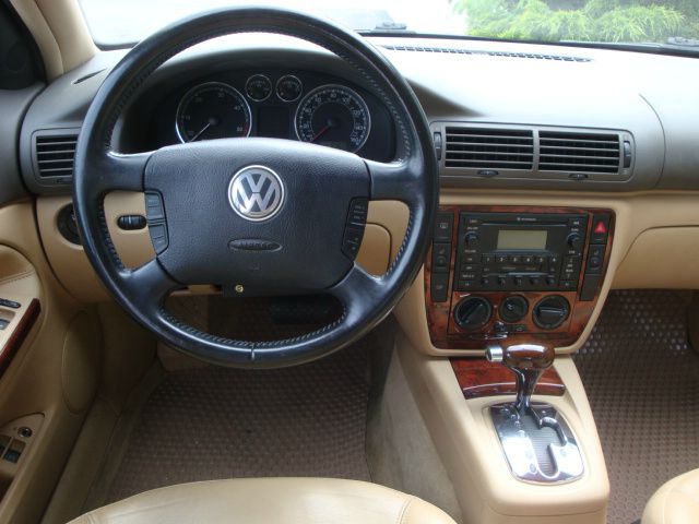 Volkswagen Passat 2005 photo 4