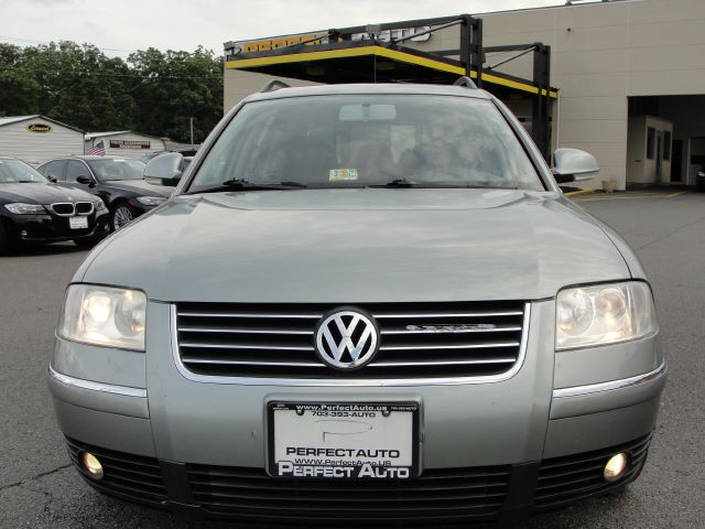 Volkswagen Passat 2005 photo 3