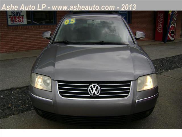 Volkswagen Passat 2005 photo 3