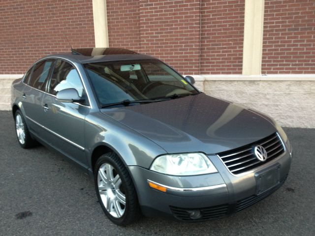 Volkswagen Passat 2005 photo 3