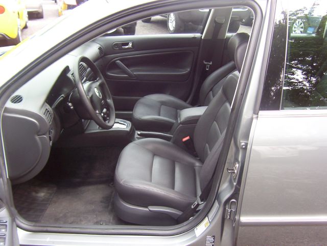 Volkswagen Passat 2005 photo 2