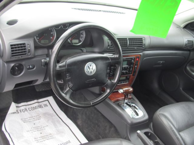 Volkswagen Passat SE Crew Cab 4WD FFV Wagon