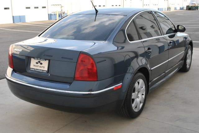 Volkswagen Passat 2005 photo 7