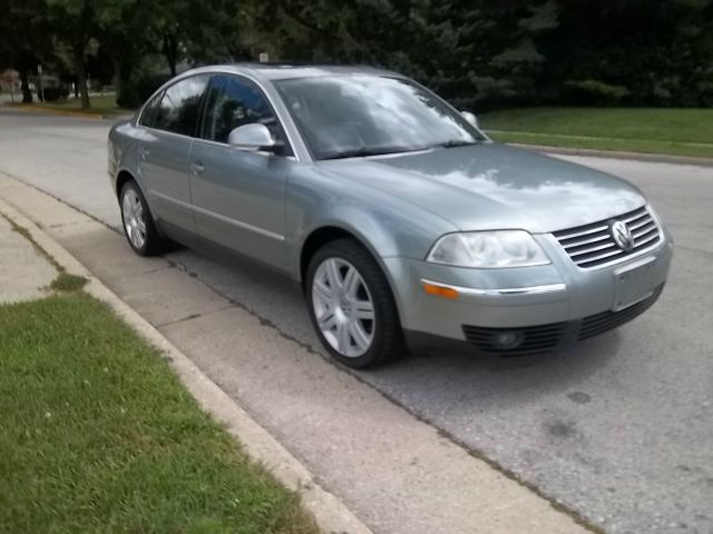 Volkswagen Passat 2005 photo 2