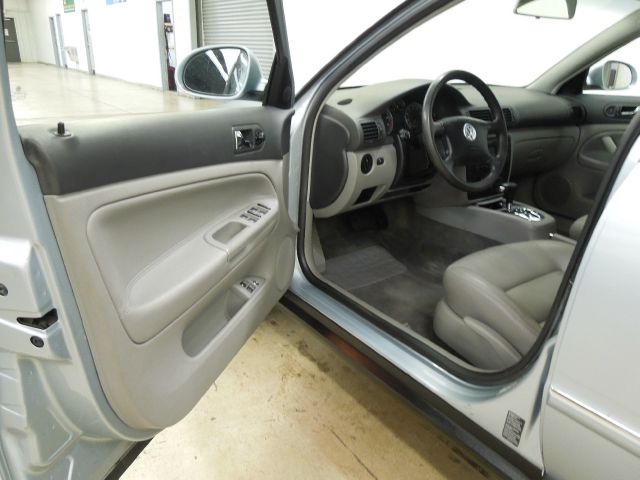 Volkswagen Passat 2005 photo 1