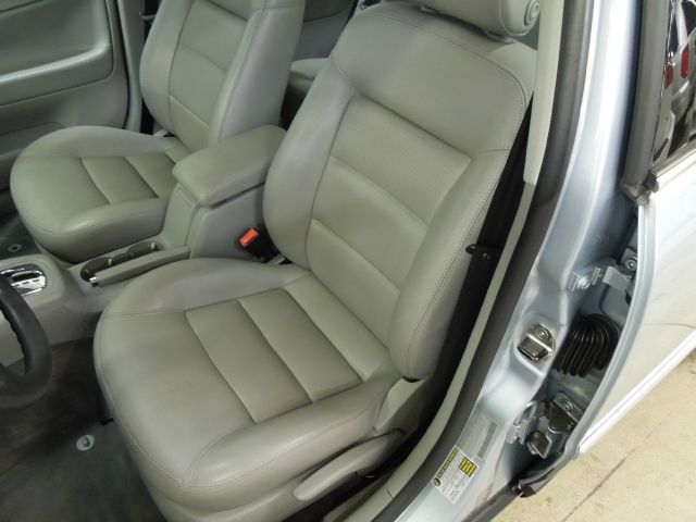 Volkswagen Passat 2005 photo 13