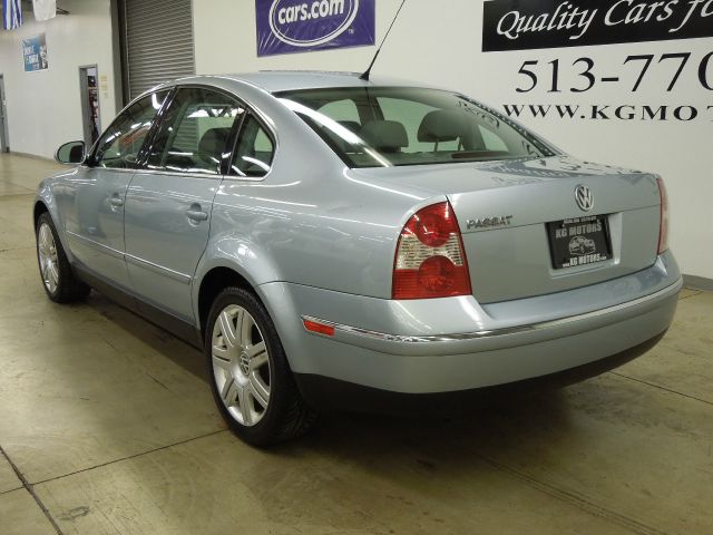 Volkswagen Passat 2005 photo 20