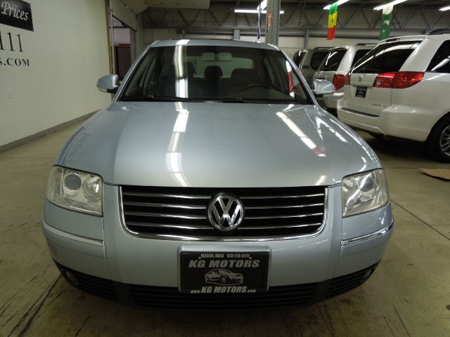 Volkswagen Passat 2005 photo 8