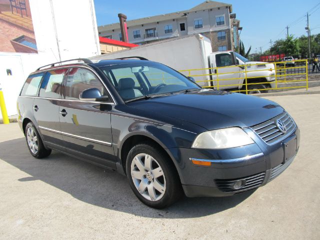 Volkswagen Passat 2005 photo 13