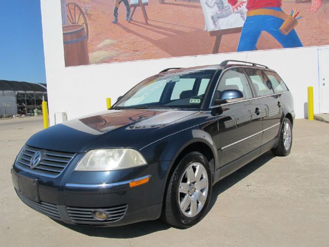 Volkswagen Passat 2005 photo 19