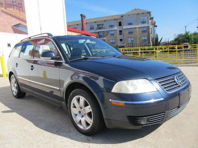 Volkswagen Passat 2005 photo 22