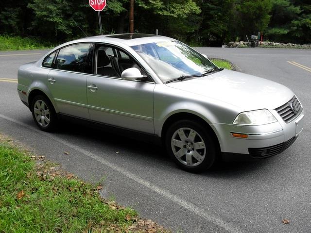 Volkswagen Passat 2005 photo 1