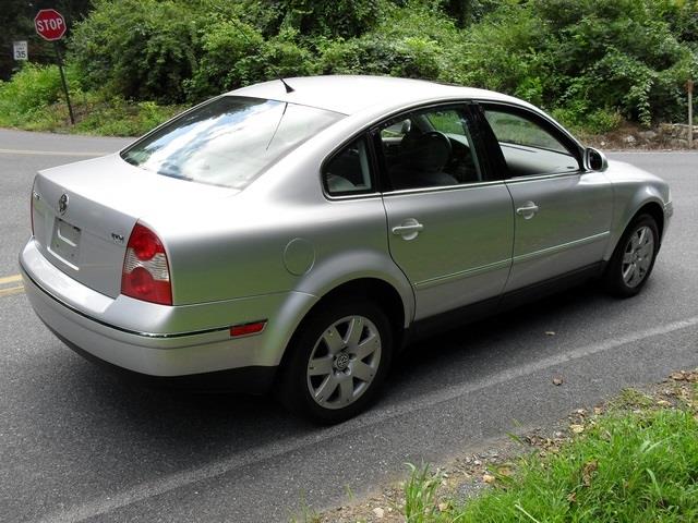 Volkswagen Passat 2005 photo 4