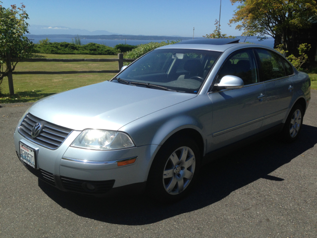 Volkswagen Passat 2005 photo 1