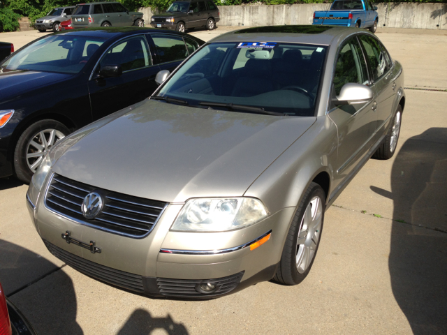 Volkswagen Passat 2005 photo 1