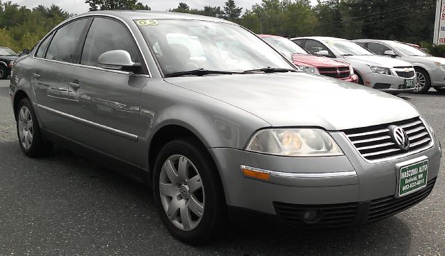 Volkswagen Passat 2005 photo 4