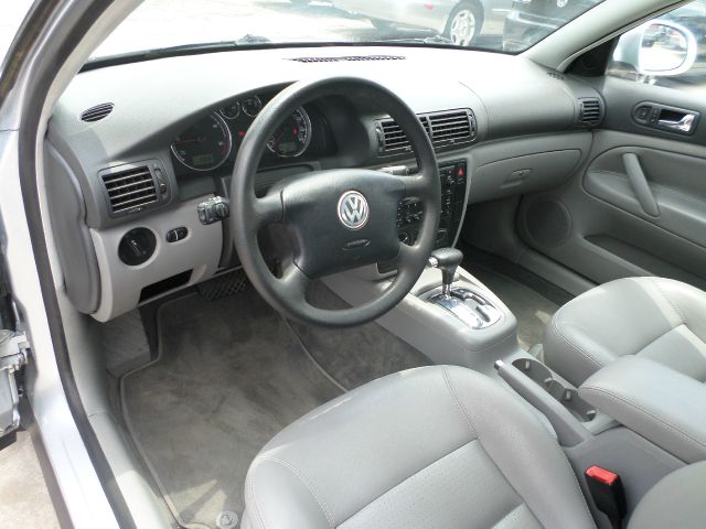 Volkswagen Passat 2005 photo 9