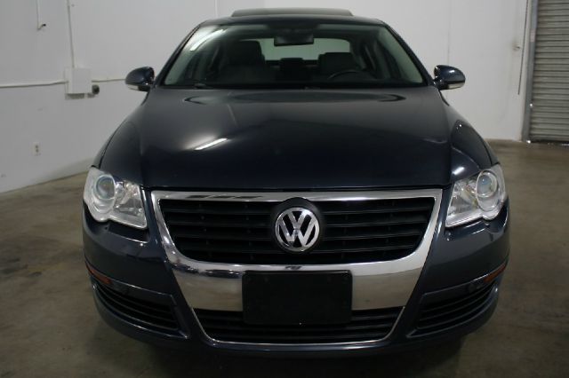 Volkswagen Passat 2006 photo 2