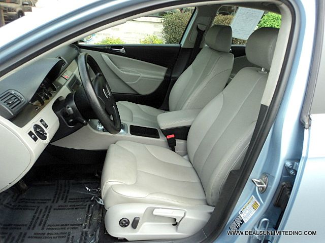 Volkswagen Passat 2006 photo 14