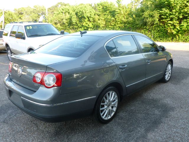 Volkswagen Passat 2006 photo 21