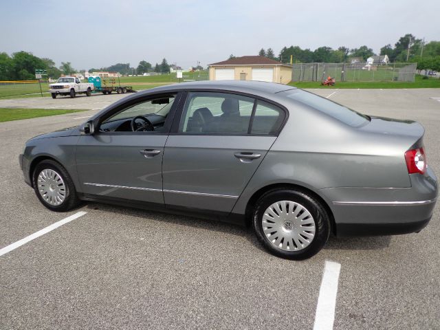 Volkswagen Passat 2006 photo 13